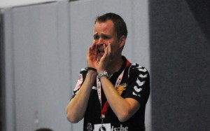 André Fuhr ging an der Seitenlinie voll mit, konnte die Niederlage gegen Leipzig aber nicht verhindern. Foto: brink-medien