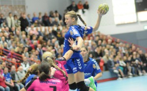 Gisa Klaunig spielte gegen den TuS Metzingen in der ersten Halbzeit stark auf, konnte die knappe Niederlage am Ende aber auch nicht verhindern. Foto: brink-medien